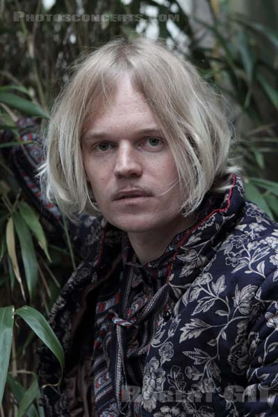 CONNAN MOCKASIN - 2011-10-10 - PARIS -  - 